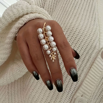 Anastasia Vine Pearl Ring